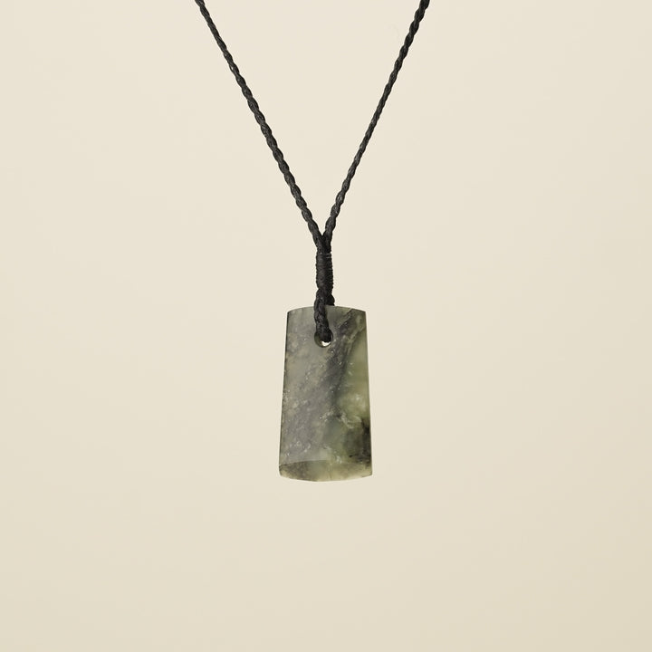 Toki Kōkopu Pounamu Small Pendant, Black Binding