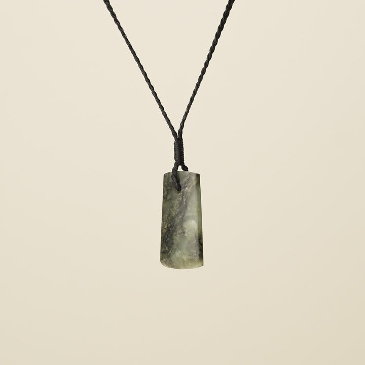 Toki Kōkopu Pounamu Small Pendant, Black Binding