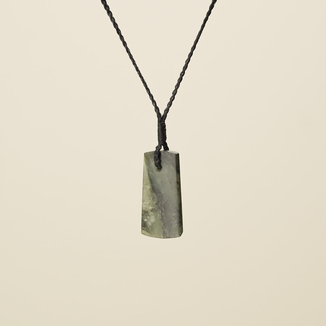 Toki Kōkopu Pounamu Small Pendant, Black Binding