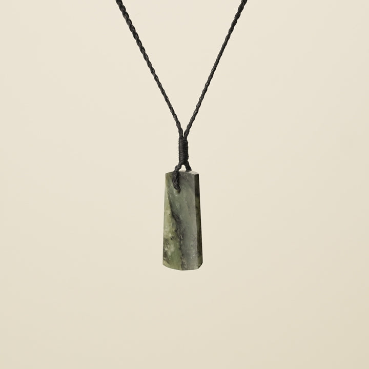 Toki Kōkopu Pounamu Small Pendant, Black Binding