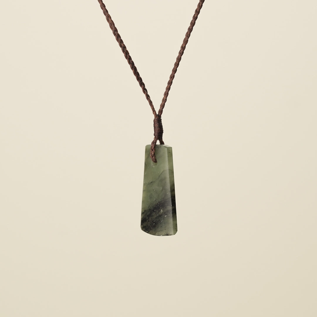 Toki Kōkopu Pounamu Small Pendant, Brown Binding