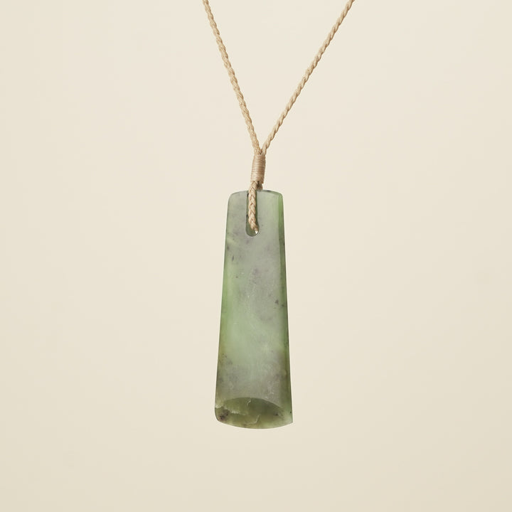 Toki Kawakawa Pounamu Large, Tan Binding