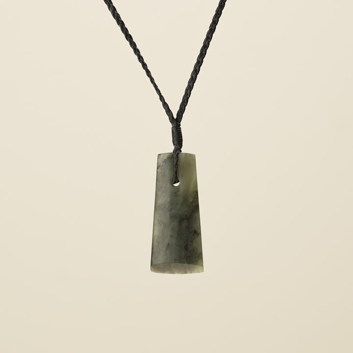 Toki Kawakawa – Pounamu Small Medium Pendant