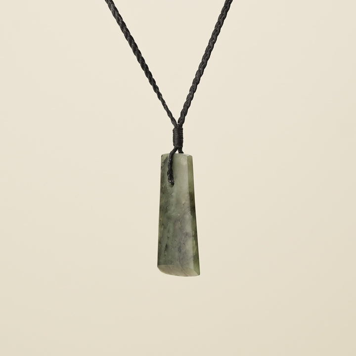 Toki Kawakawa – Pounamu Small Medium Pendant