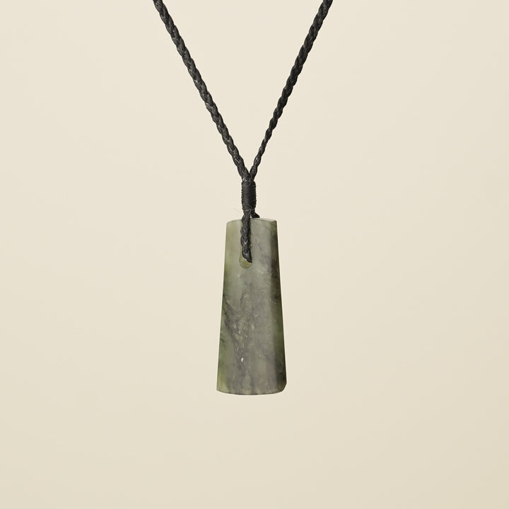 Toki Kawakawa – Pounamu Small Medium Pendant