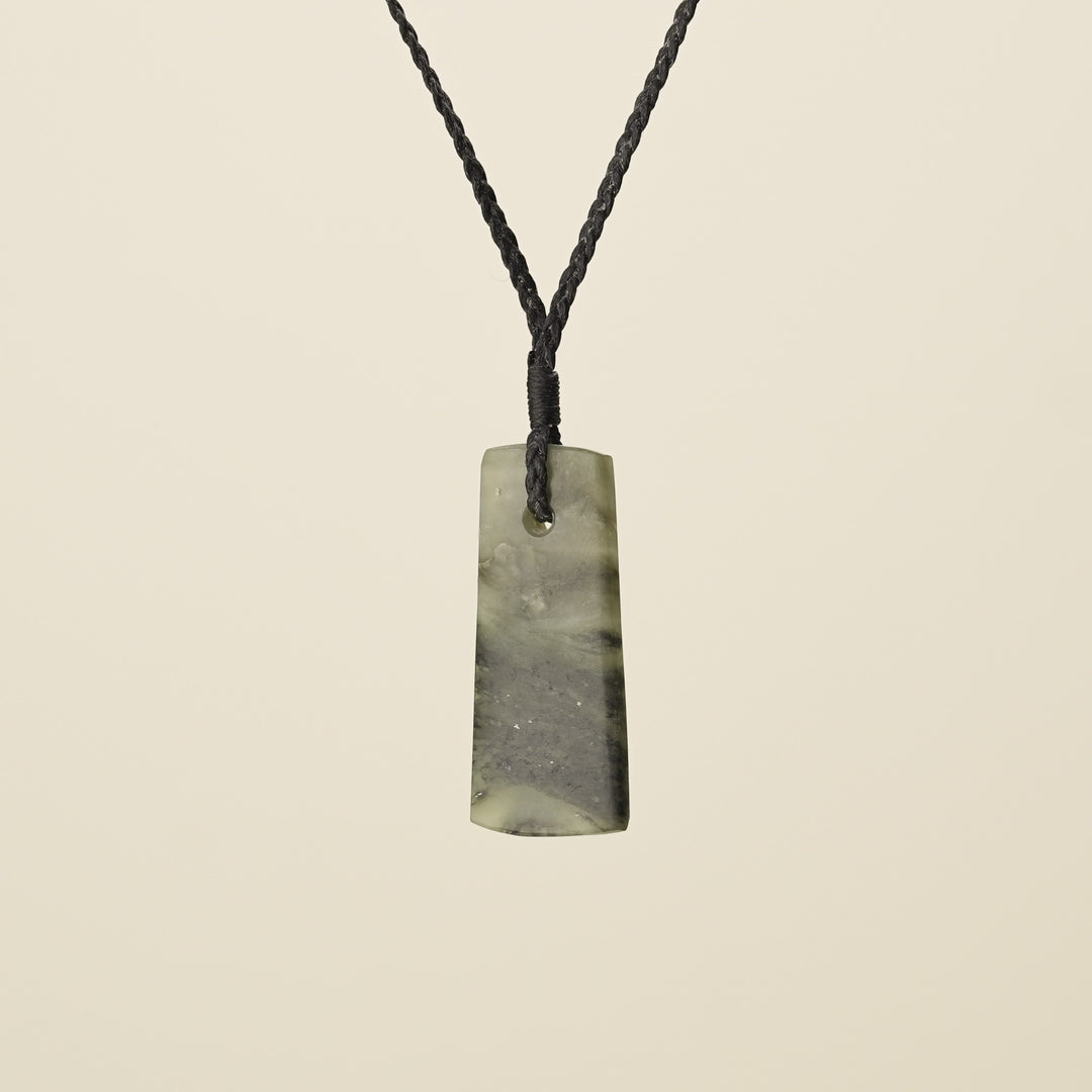 Toki Kōkopu Pounamu Small Medium Pendant, Black Binding