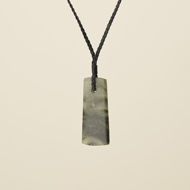 Toki Kōkopu Pounamu Small Medium Pendant, Black Binding