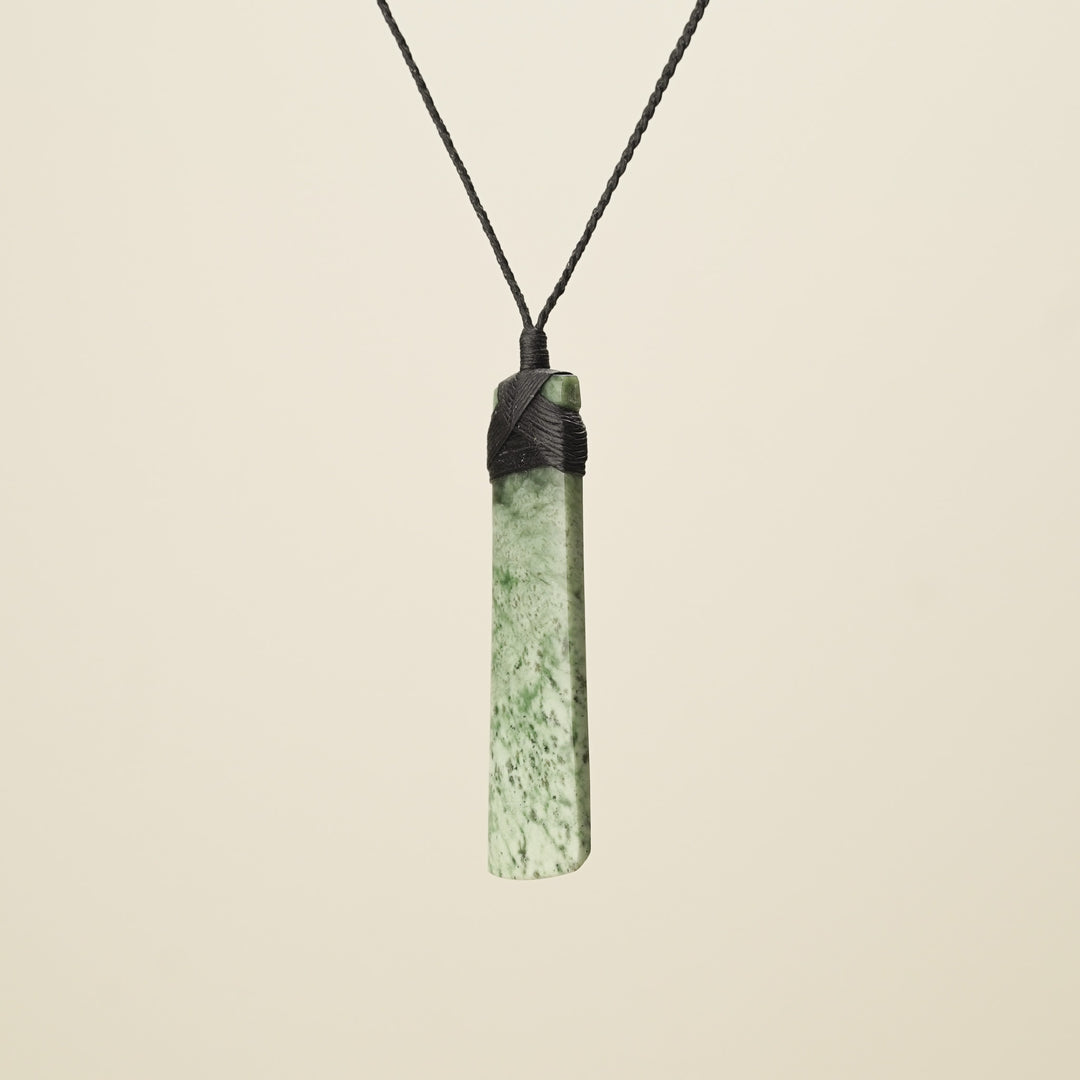 Toki Kōkopu Pounamu Large Pendant