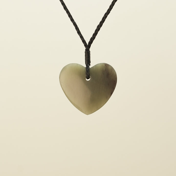 Manawa Inanga Pounamu Small Medium Pendant