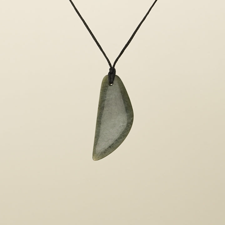 Tangiwai Bowenite Freeform Medium Pounamu Pendant