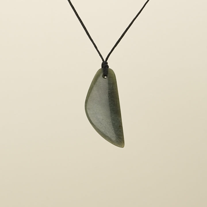 Tangiwai Bowenite Freeform Medium Pounamu Pendant