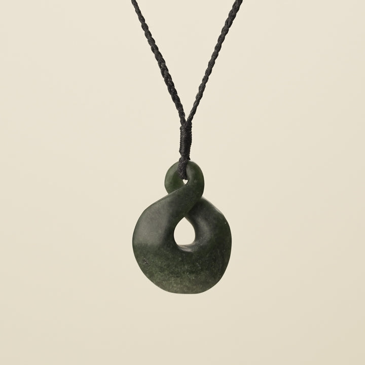Pikorua Kōkopu Pounamu Medium