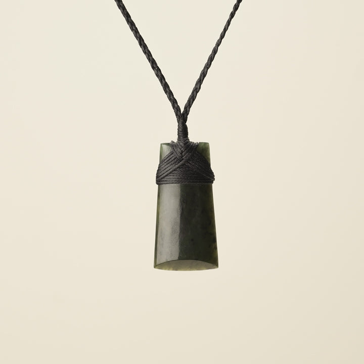 Toki Pounamu Small, Black Binding