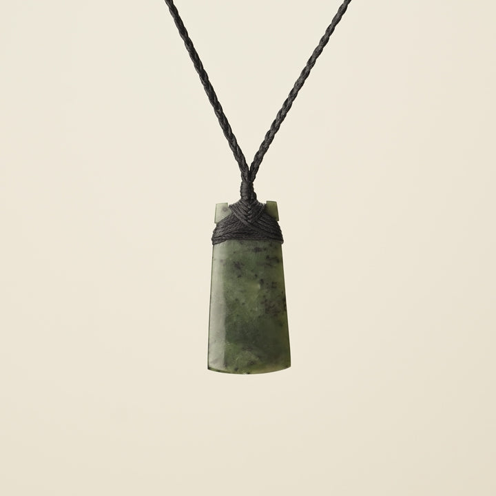 Toki Pounamu Small, Black Binding