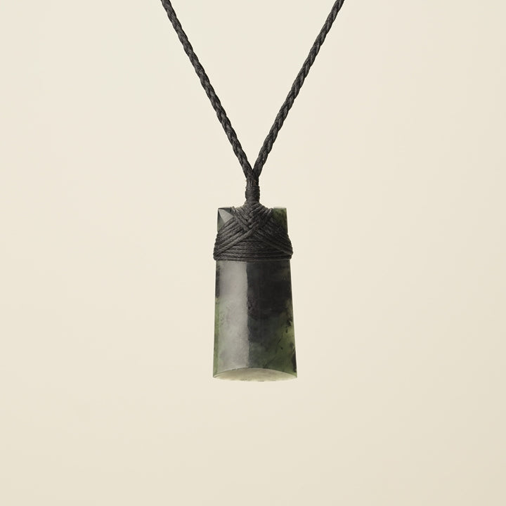 Toki Pounamu Small, Black Binding