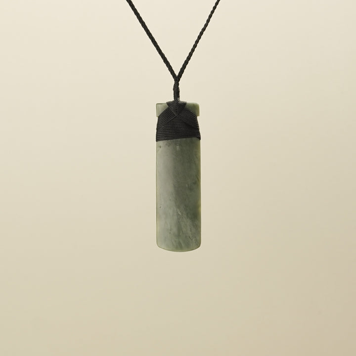 Toki Medium Inanga Whakarei Pounamu Pendant