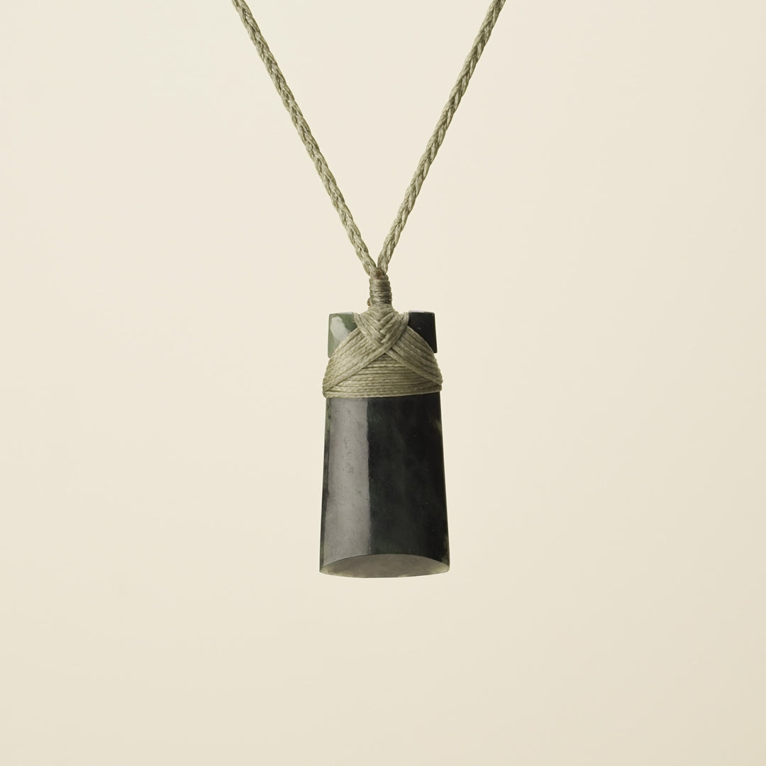 Toki Pounamu Small, Khaki Binding