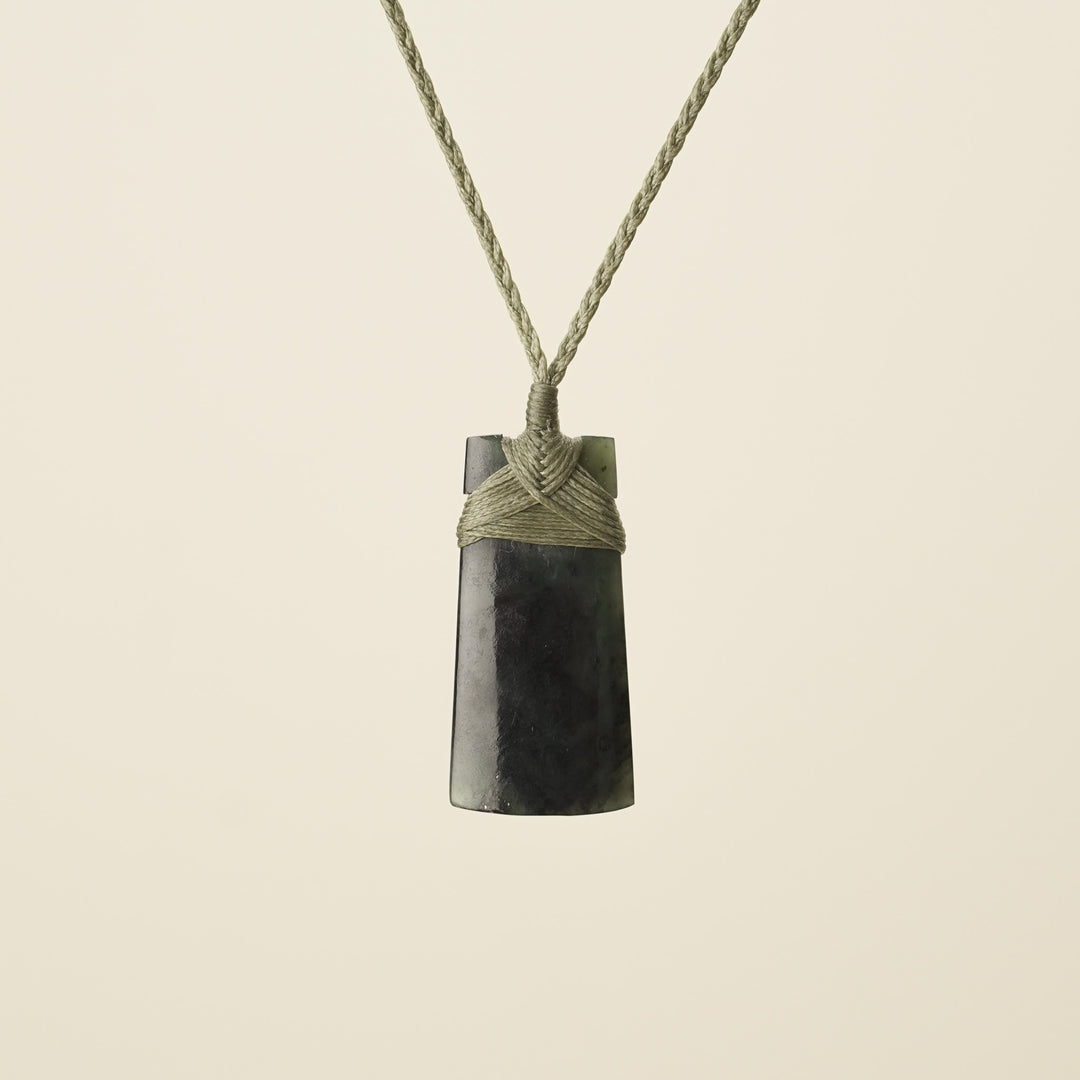 Toki Pounamu Small, Khaki Binding