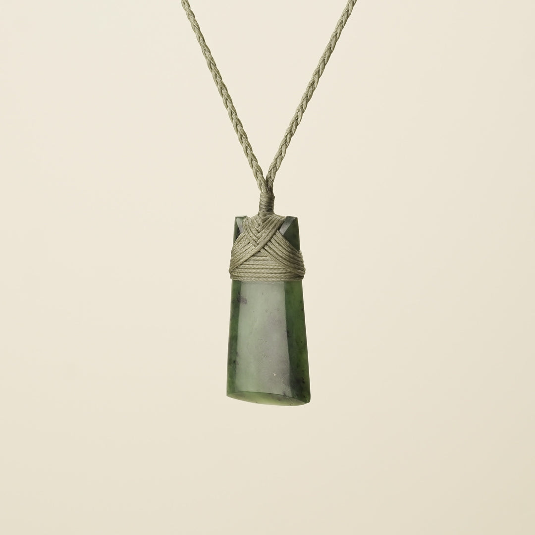 Toki Pounamu Small, Khaki Binding