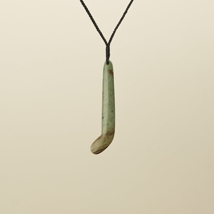 Kapeu Inanga Raukaraka Pounamu Medium Pendant