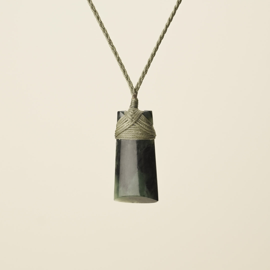 Toki Pounamu Small, Khaki Binding