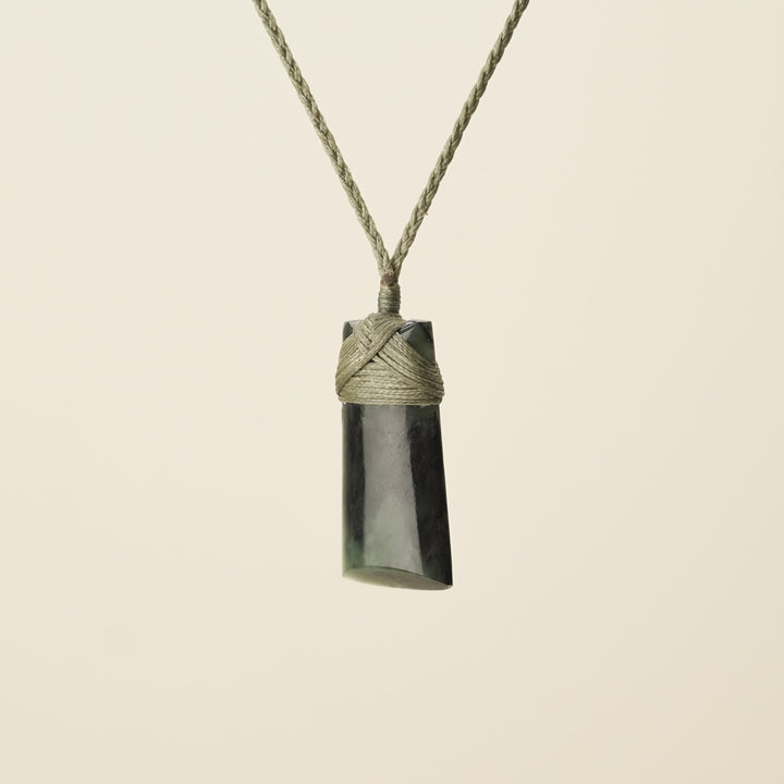 Toki Pounamu Small, Khaki Binding