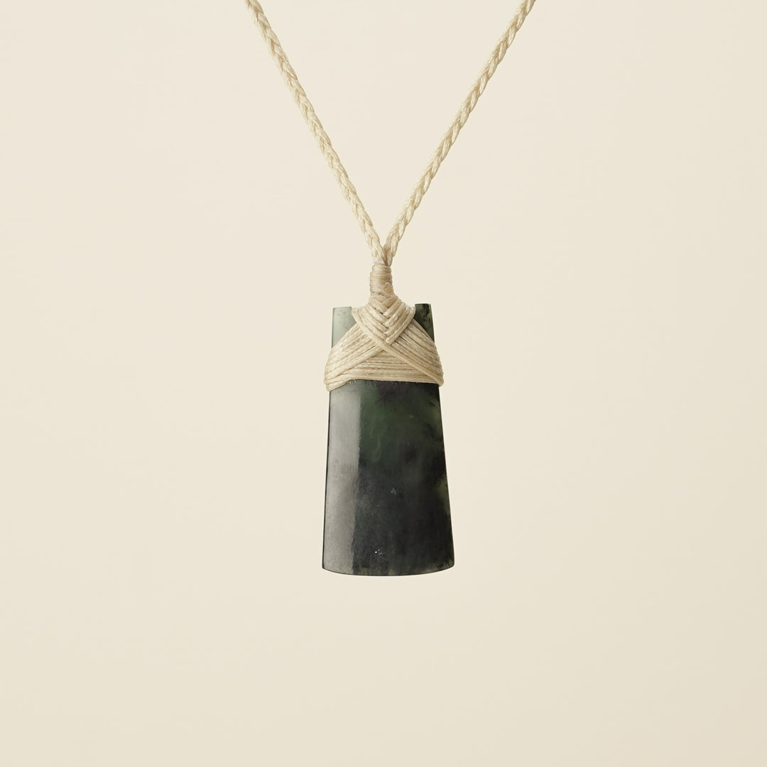 Toki Pounamu Small, Tan Binding