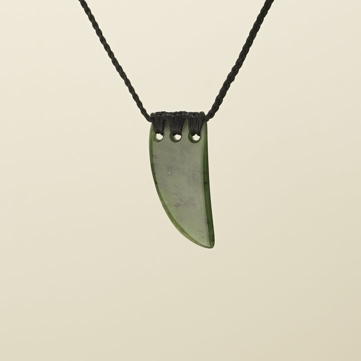 Niho Kahurangi Small Pounamu Pendant