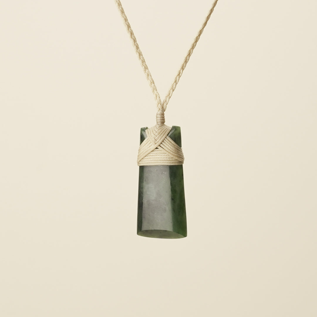 Toki Pounamu Small, Tan Binding