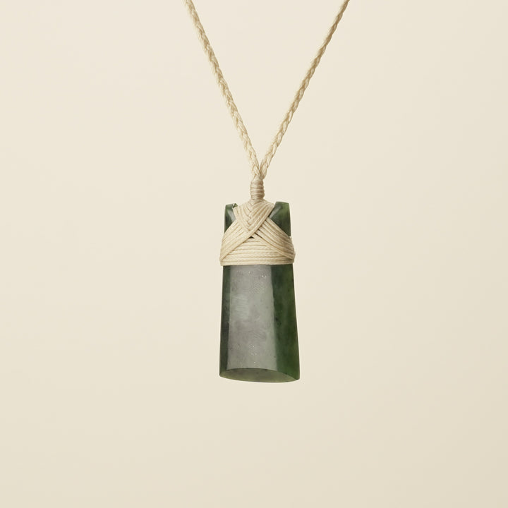 Toki Pounamu Small, Tan Binding