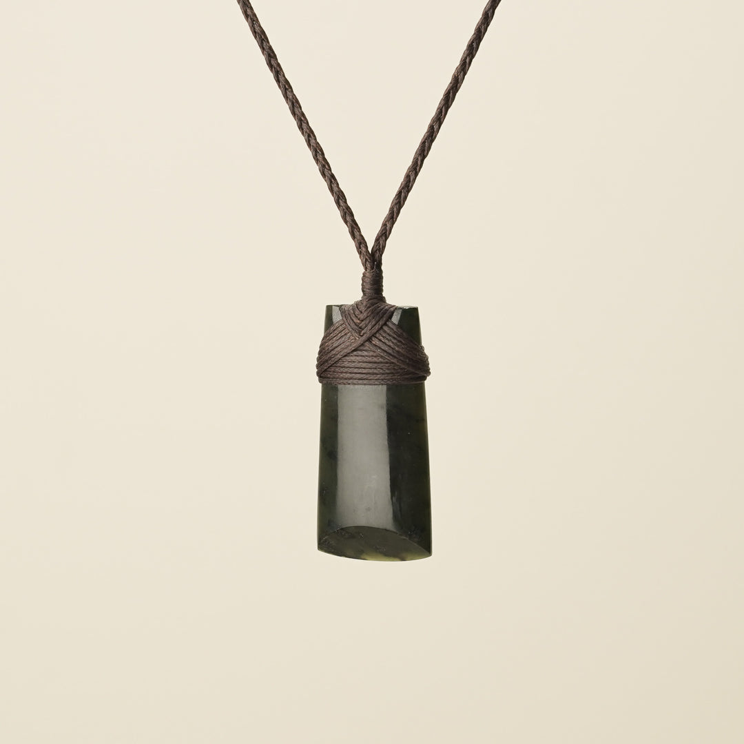 Toki Pounamu Small, Brown Binding