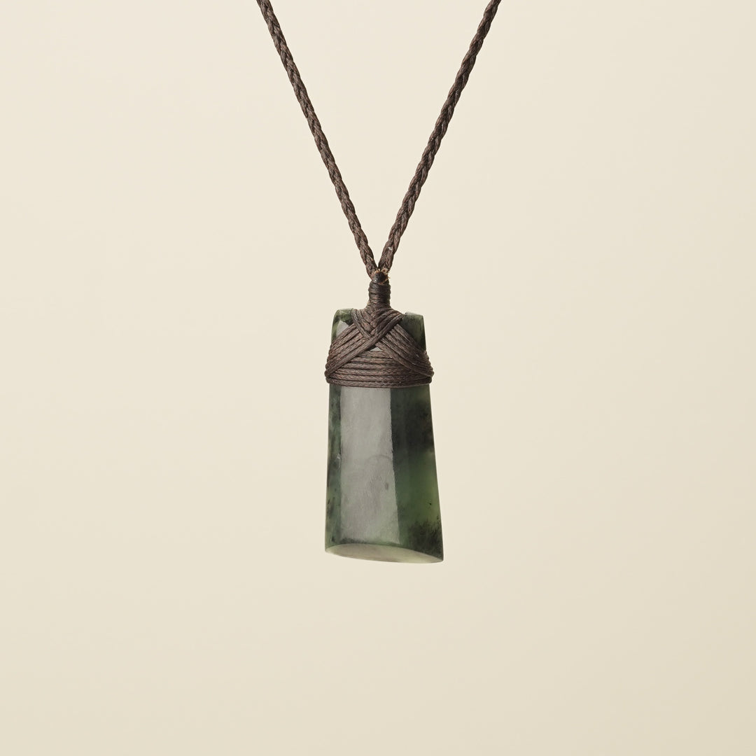 Toki Pounamu Small, Brown Binding