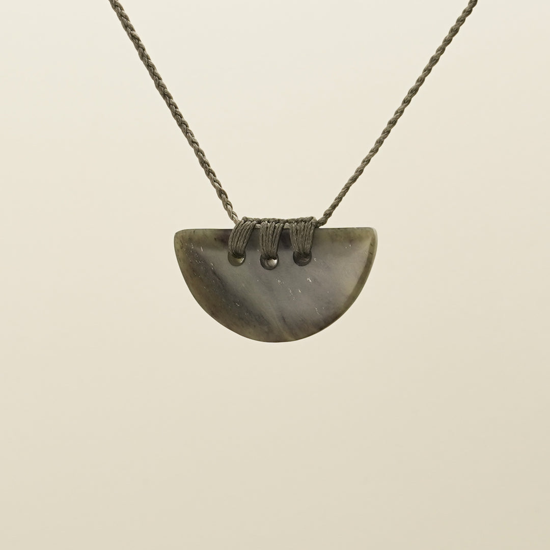 Kōuma Breastplate Kahurangi Small Pounamu Pendant