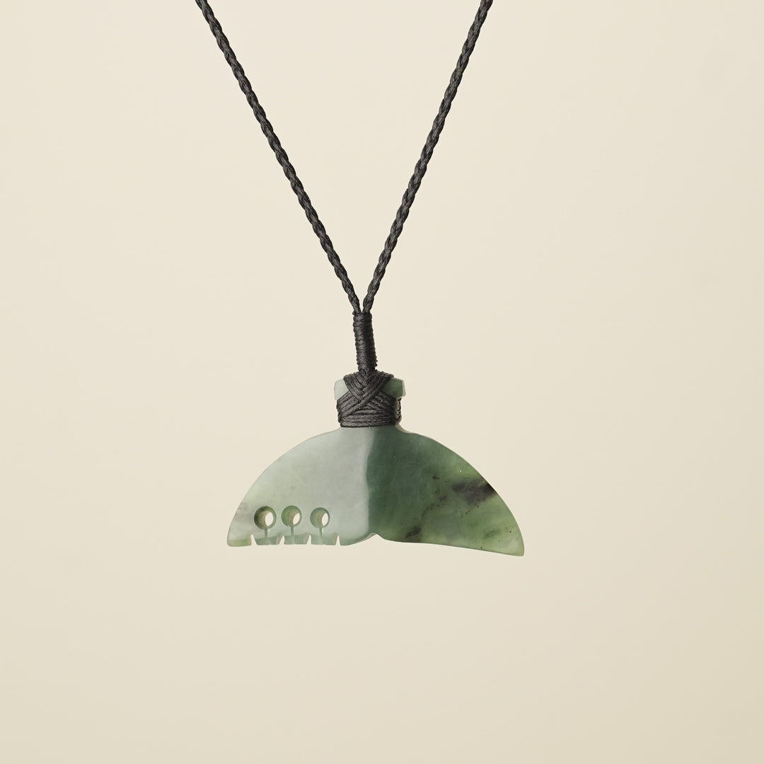 Whales Tail Kahurangi Pounamu Medium Pendant