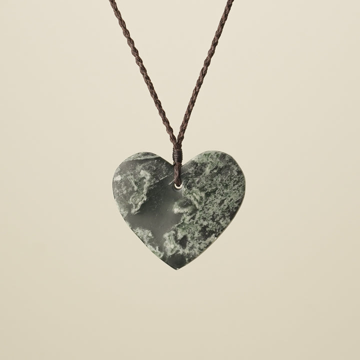 Heart Inanga – Pounamu Large Pendant