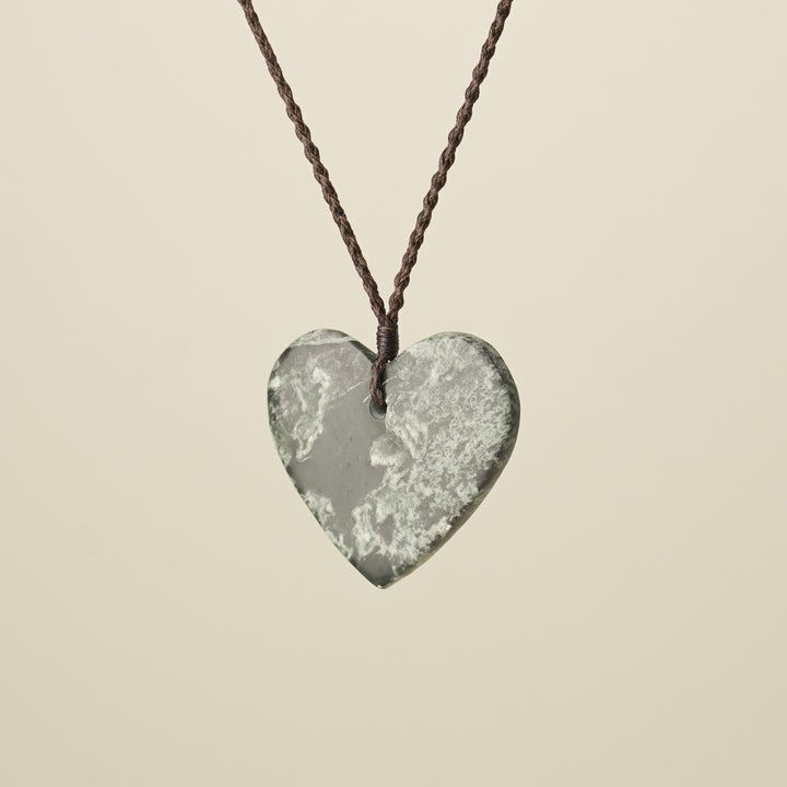Heart Inanga – Pounamu Large Pendant