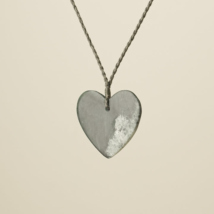 Heart Inanga Pounamu Large – Pendant