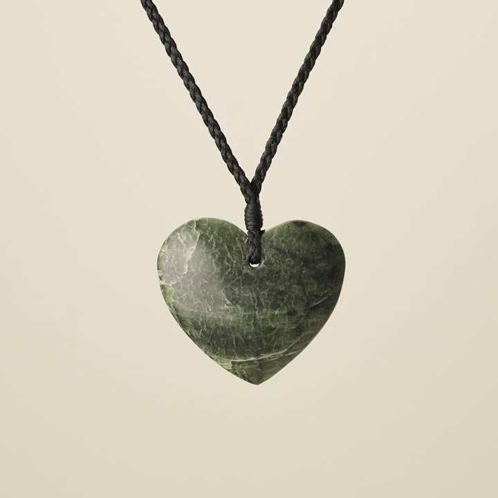 Heart Kawakawa Pounamu Large – Pendant I