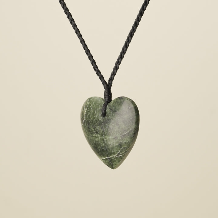 Heart Kawakawa Pounamu Large – Pendant I