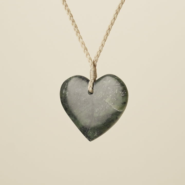Heart Kawakawa Pounamu Large – Pendant