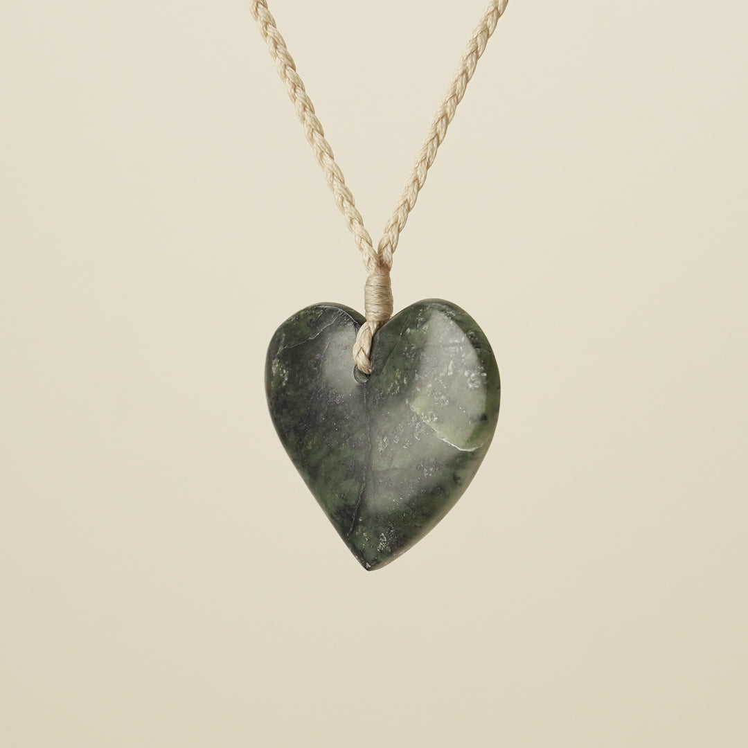 Heart Kawakawa Pounamu Large – Pendant