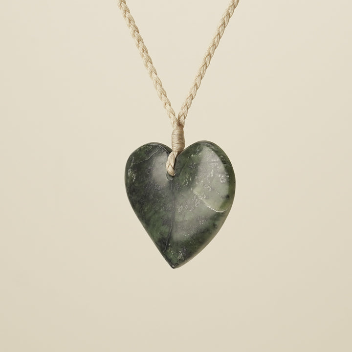 Heart Kawakawa Pounamu Large – Pendant