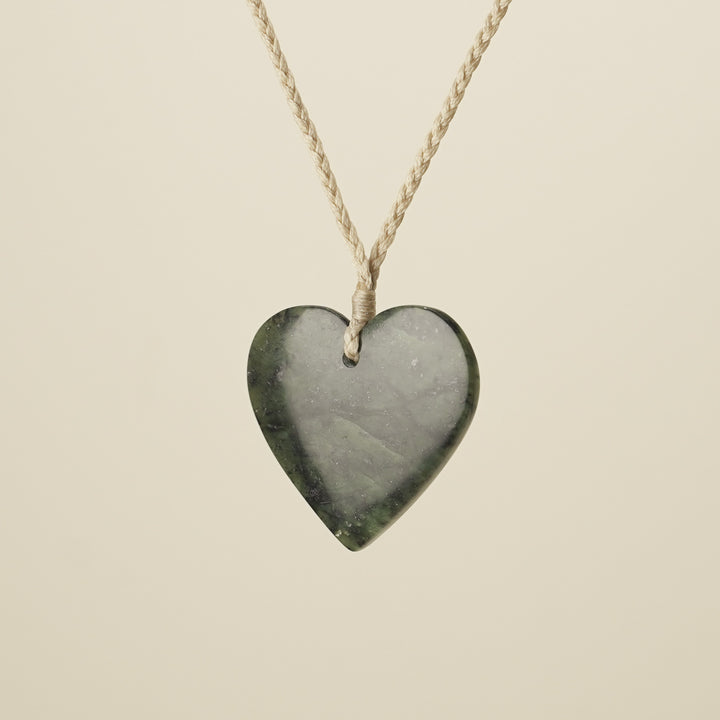 Heart Kawakawa – Pounamu Large Pendant