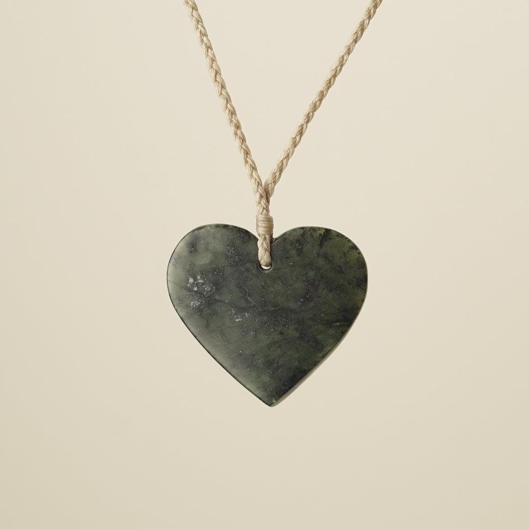 Heart Kawakawa – Pounamu Large Pendant