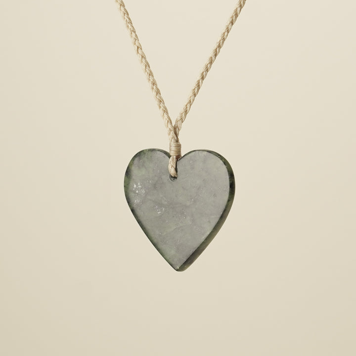 Heart Kawakawa – Pounamu Large Pendant