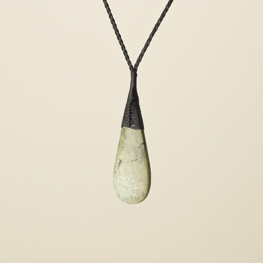 Roimata Teardrop Raukaraka Medium Pendant