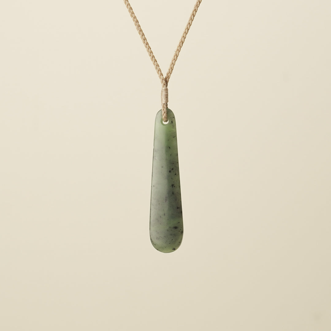 Roimata Teardrop Kawakawa Medium Pendant