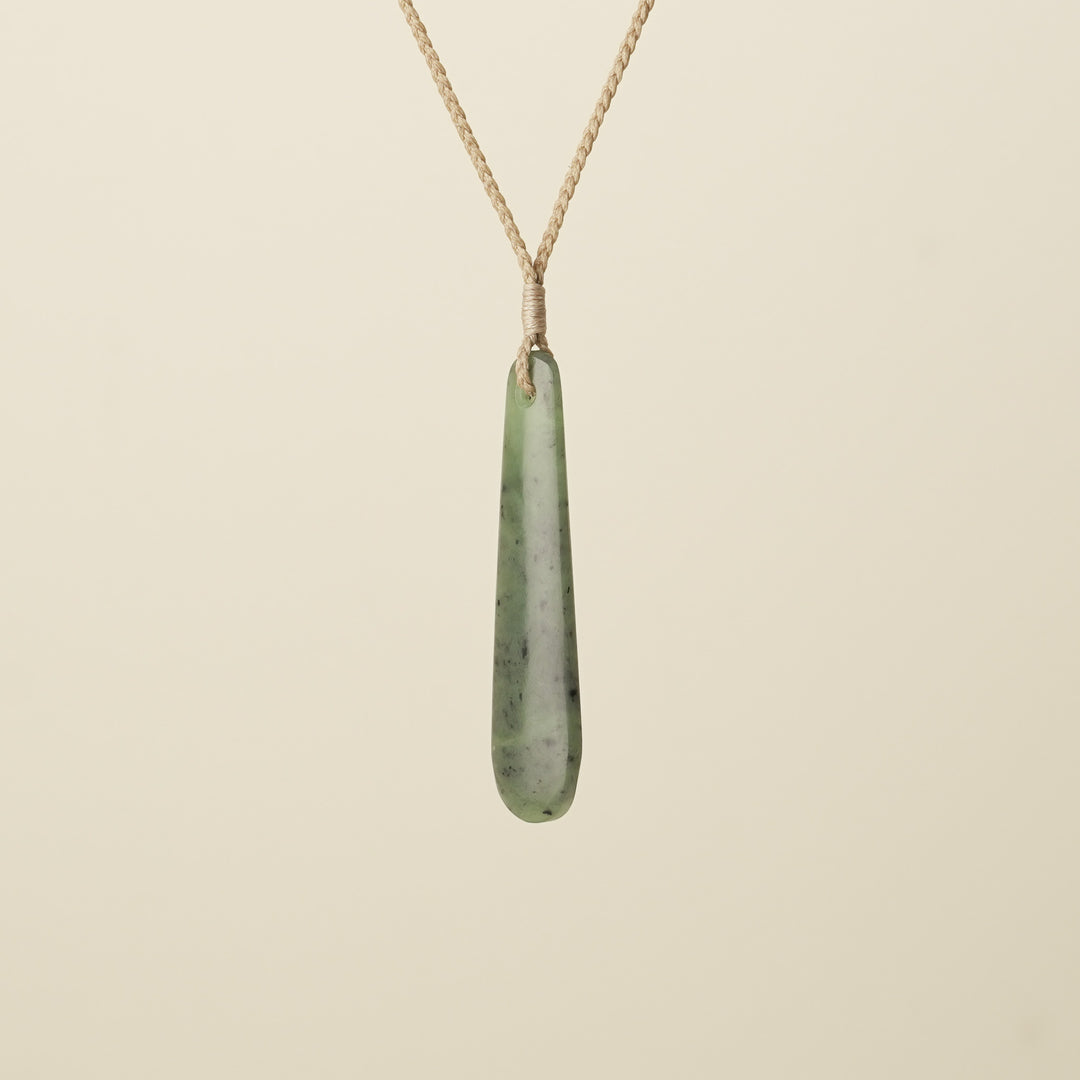 Roimata Teardrop Kawakawa Medium Pendant