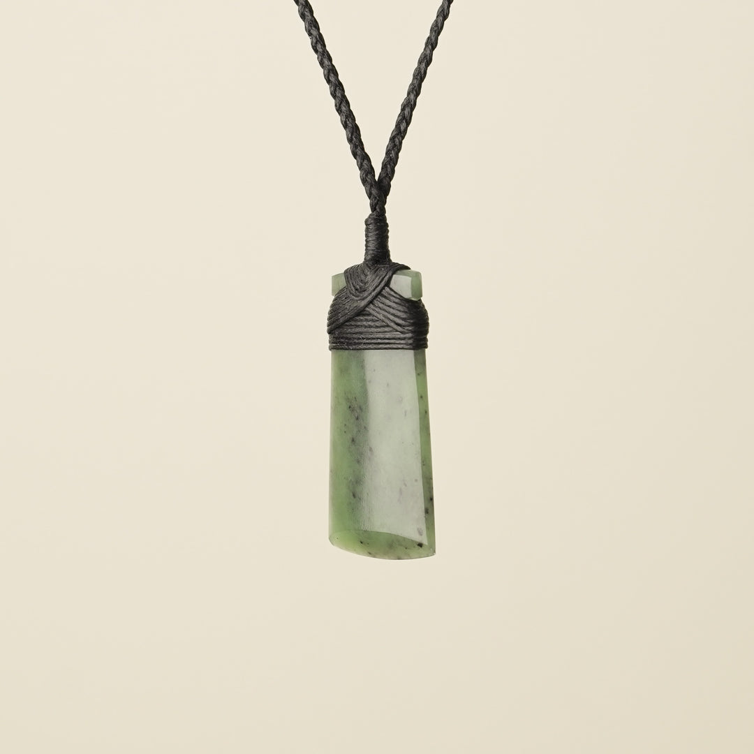 Toki Kawakawa – Matte Pounamu Small