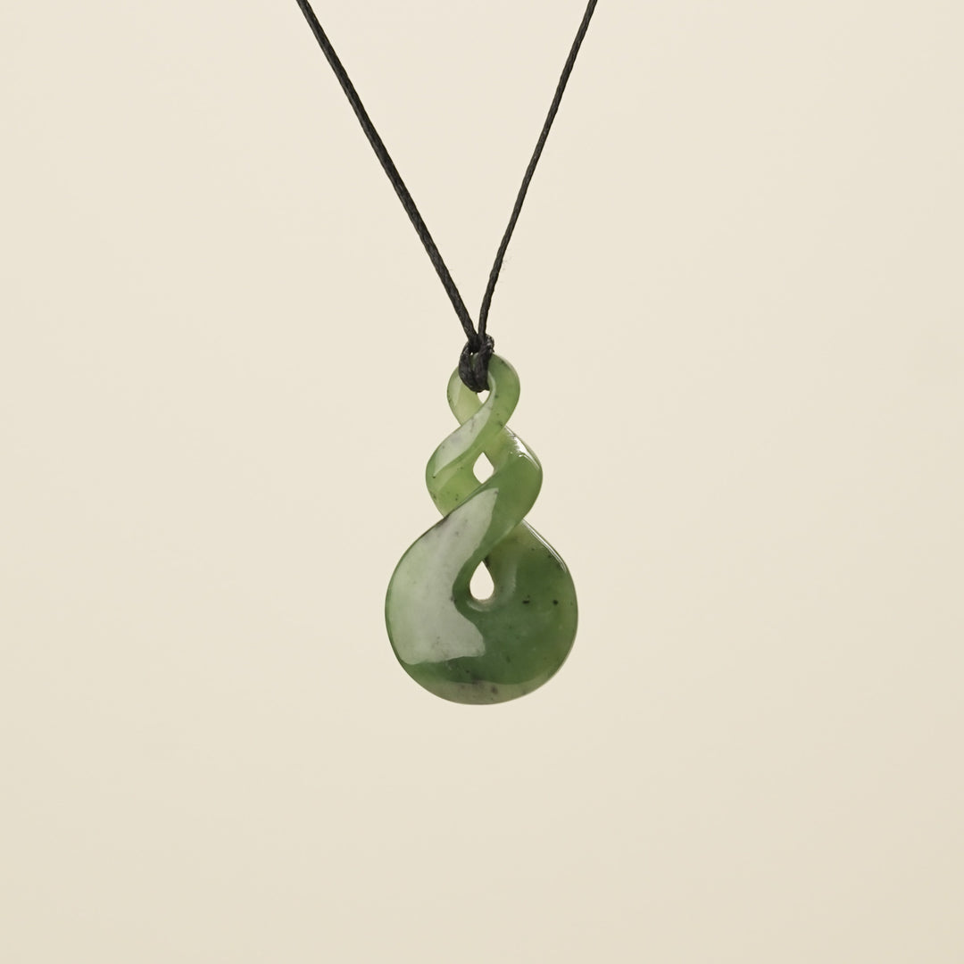 Pikorua Pounamu Medium Pendant